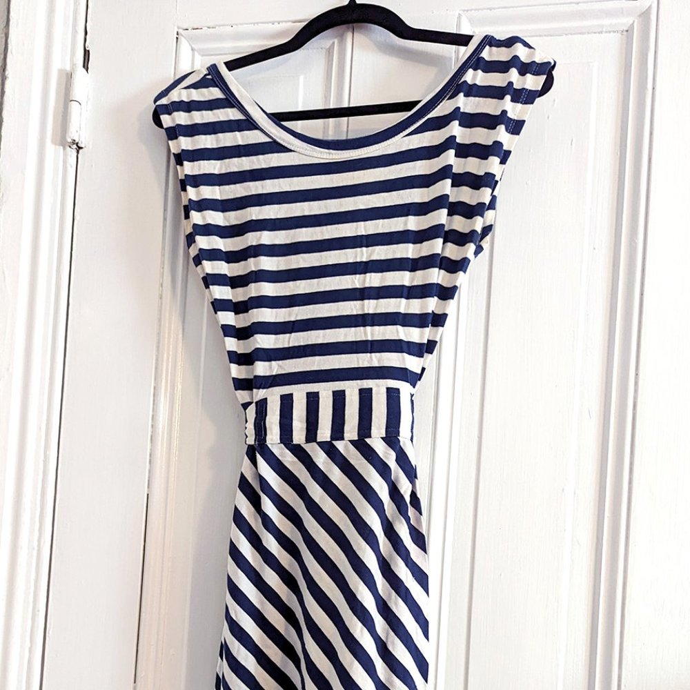 Synergy Dress, White/Navy, Medium (Modcloth)